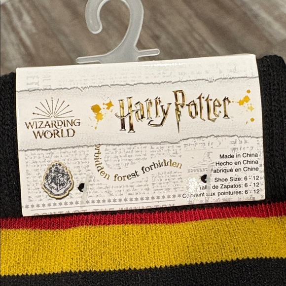 Wizarding World Harry Potter Slytherin & Gryffindor sock set NEW - Picture 3 of 4